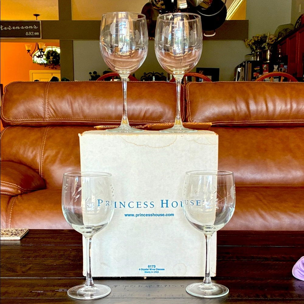 Princess House Elegant Clear Wine Goblets